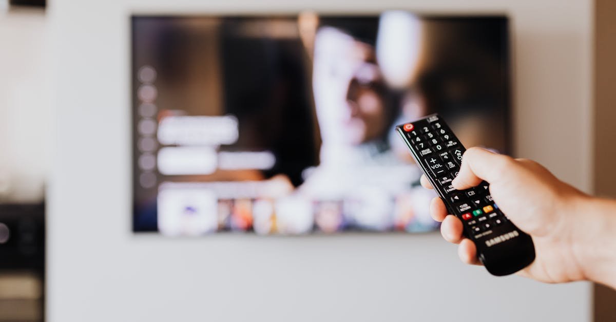 Smart TV bez tajemnic: 7 powodów, by kupić teraz (i 3, które każą się wstrzymać)