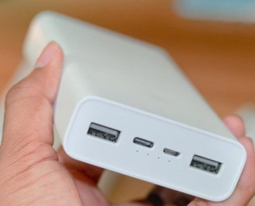 Twój telefon nigdy nie padnie: jak wybrać idealny powerbank (praktyczny przewodnik 2026)