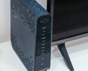 Praca zdalna bez przestojów: jak wybrać router, który dotrzyma Ci kroku?