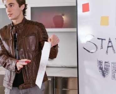 Zarabiaj, gdy śpisz: sprytne strategie budowania pasywnego strumienia pieniędzy
