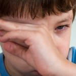 Delikatna siła: jak wspierać wysoko wrażliwe dziecko na co dzień