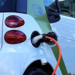 Elektryk czy benzyna? Rachunek opłacalności bez marketingowych sztuczek